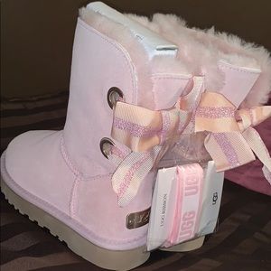 Bailey bow UGGS